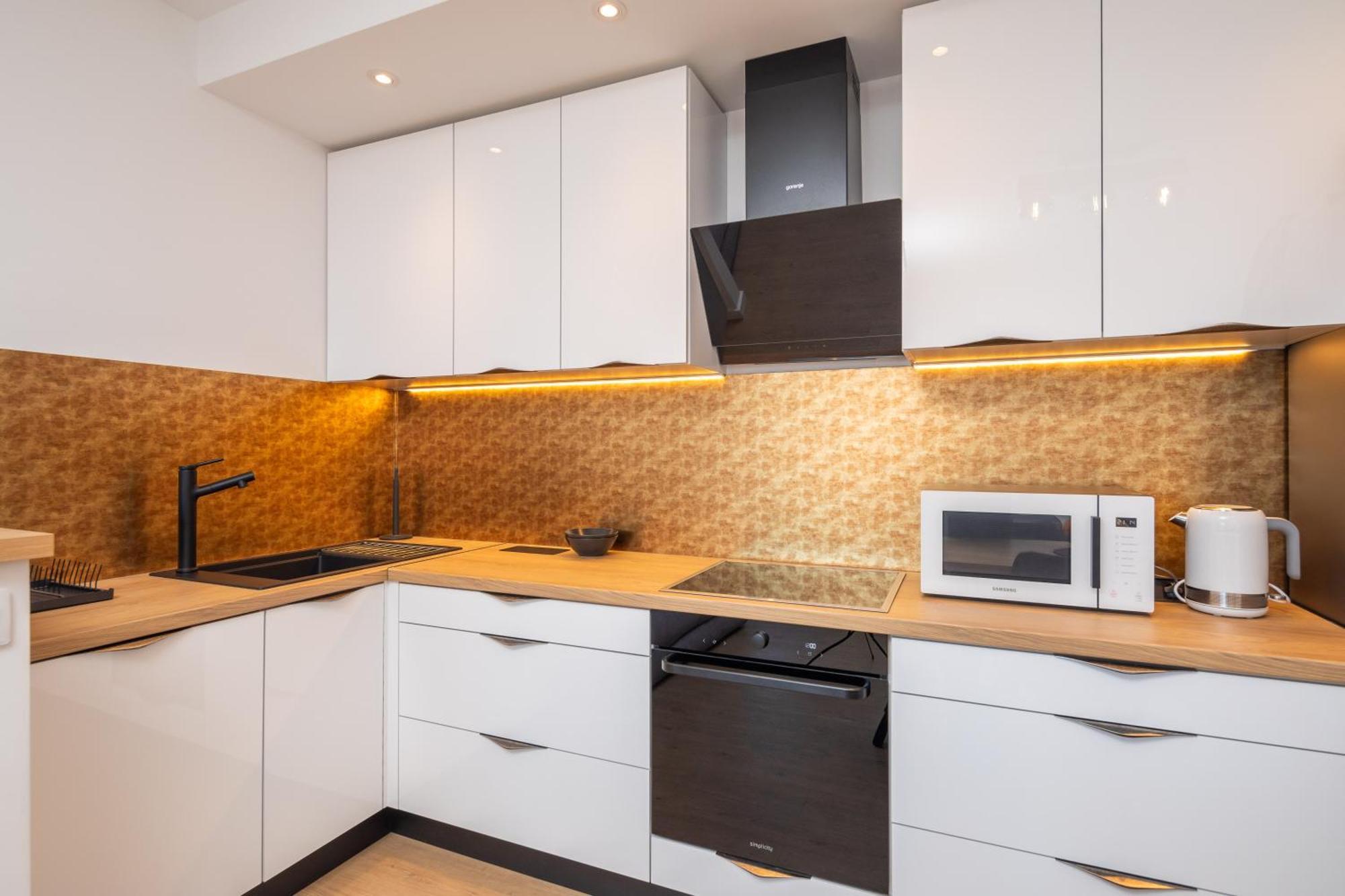 East Side Apartment 奥米什 外观 照片