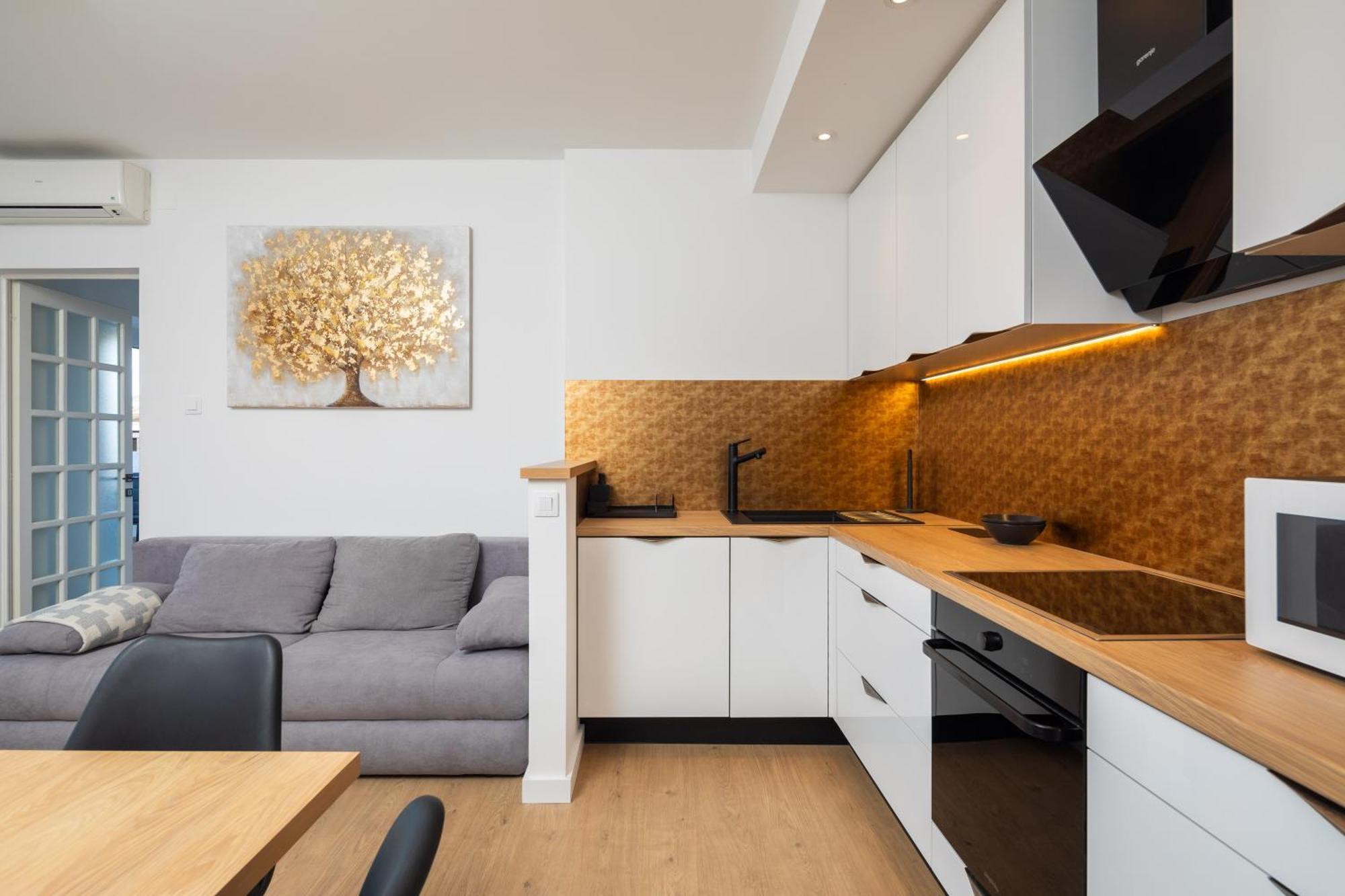 East Side Apartment 奥米什 外观 照片