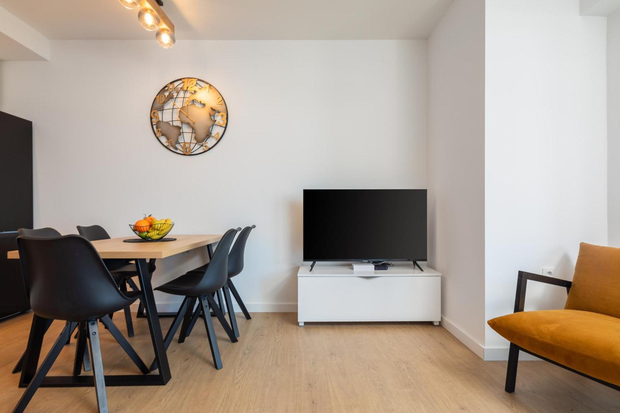 East Side Apartment 奥米什 外观 照片